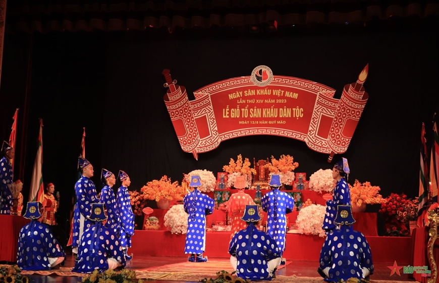 Lễ Giỗ Tổ nghề Sân khấu ngày 12 tháng 8 âm lịch